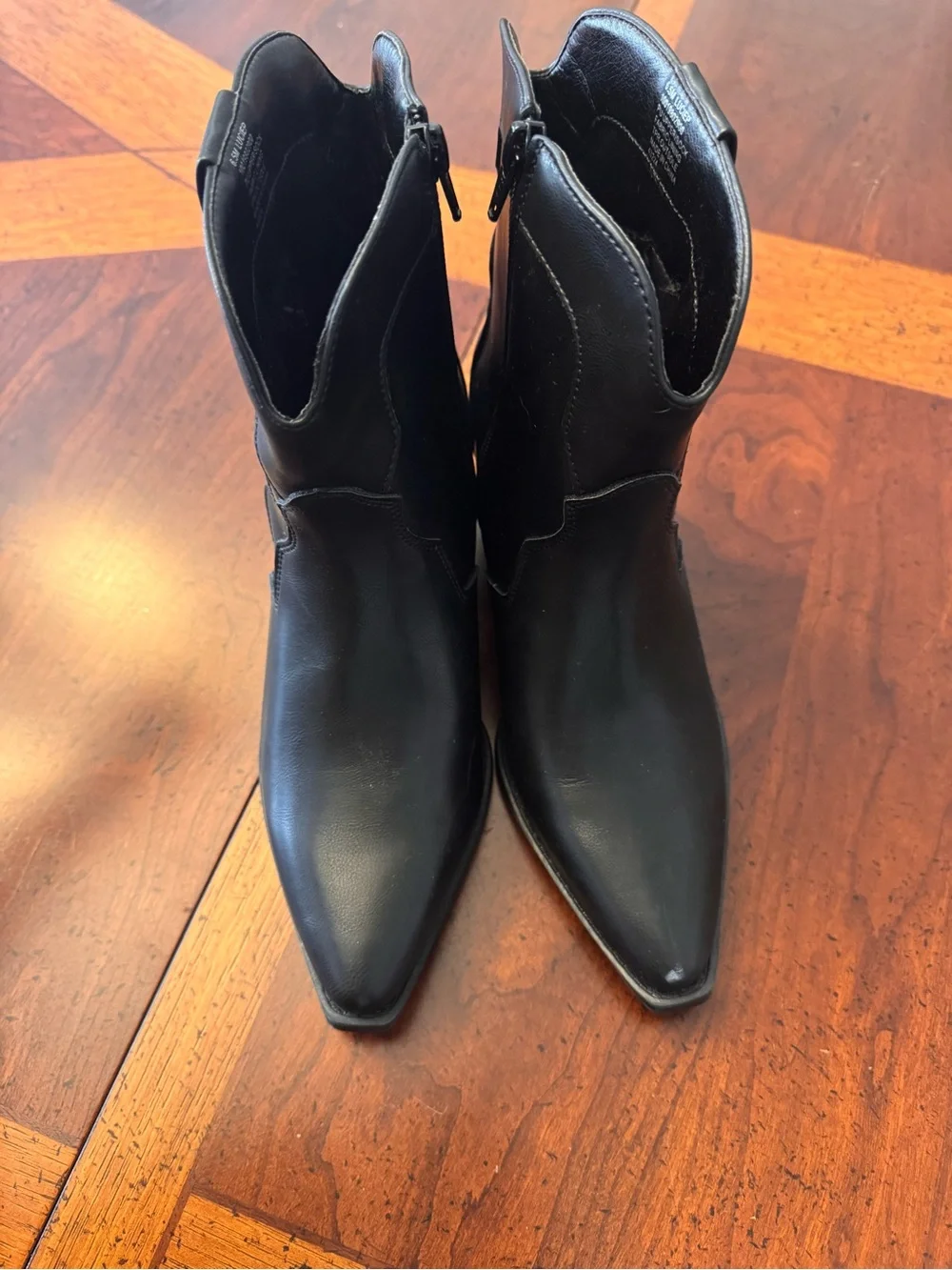Wild Pair stylish black